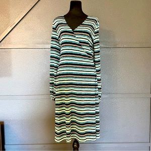 Laundry shelli segal women’s wrap multi color long sleeve dress. Size M.